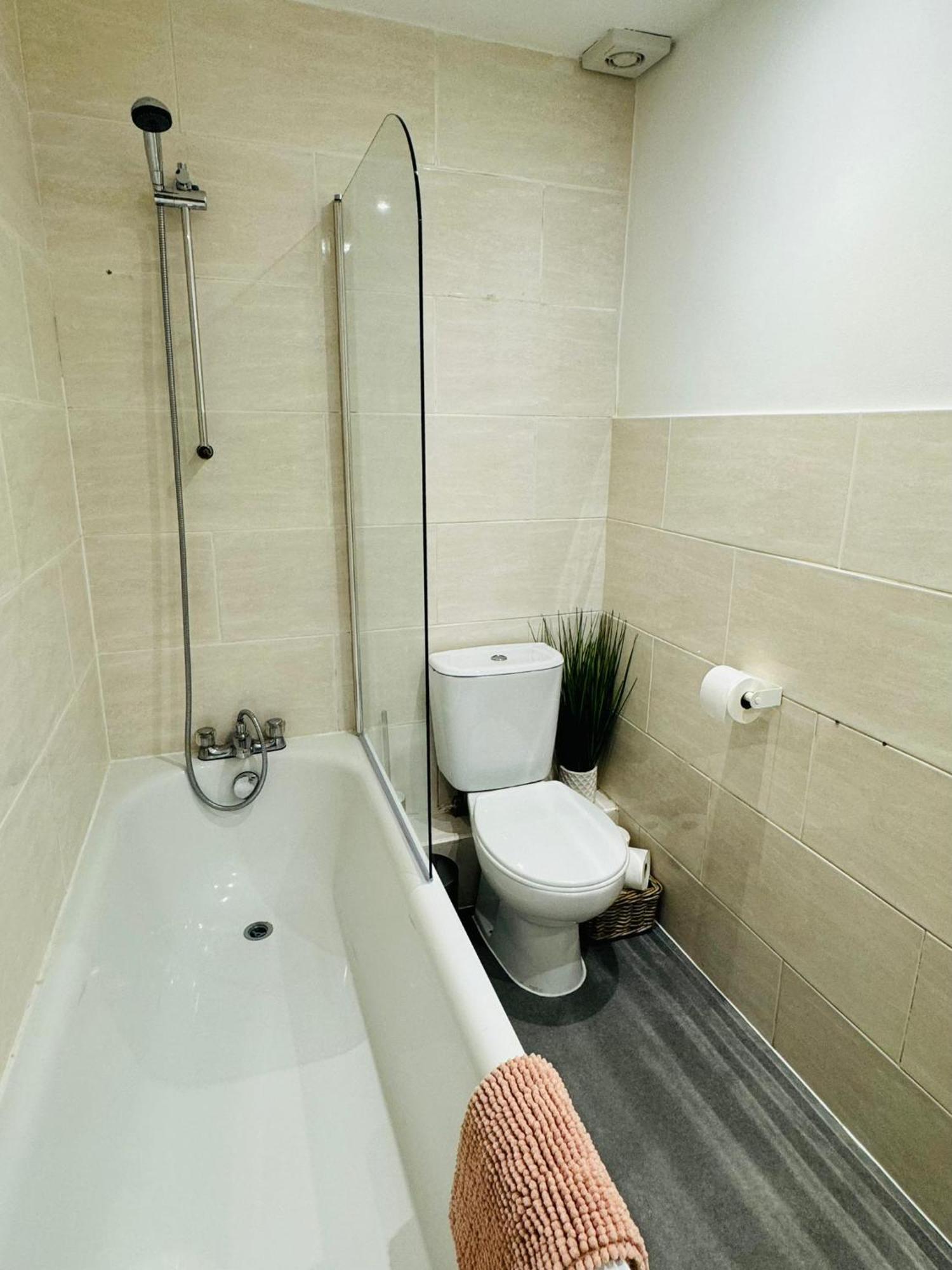 Jubilee Rooms 15 Minutes Central Лондон Екстер'єр фото